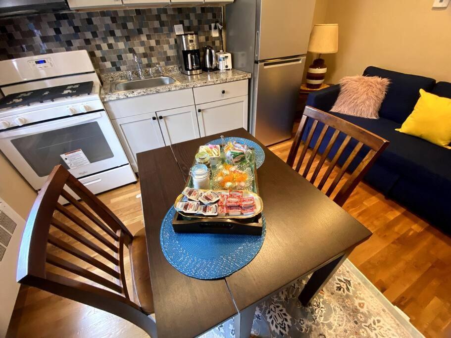 Cozy Boston Getaway Apartment! Free Parking Exterior foto